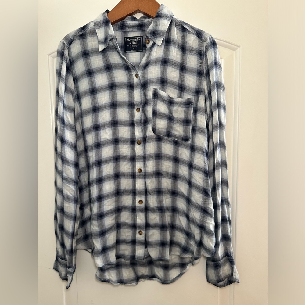 Abercrombie Flannel- Thin Summer Button Down Flannel. Size: Small